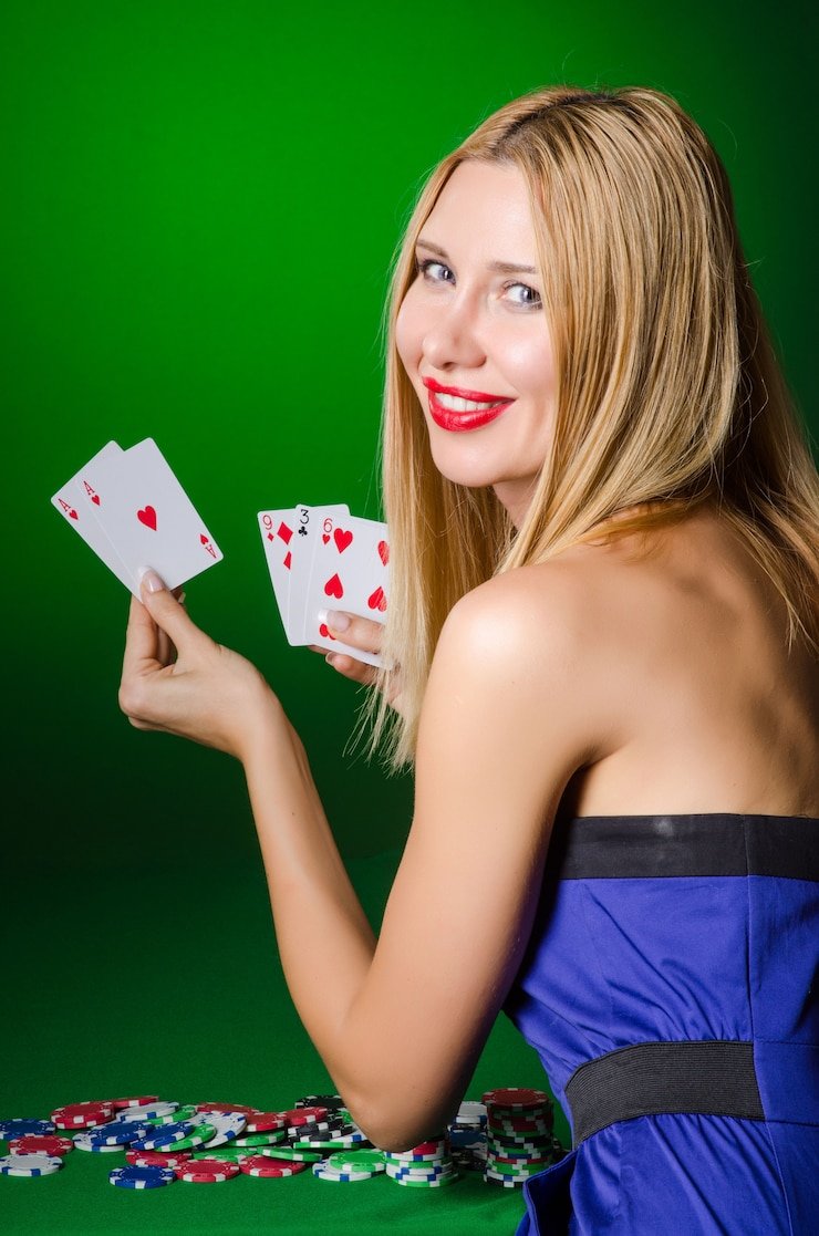 sinaga4d platform interface showing game categories: football, live-dealer tables, slots, and esports